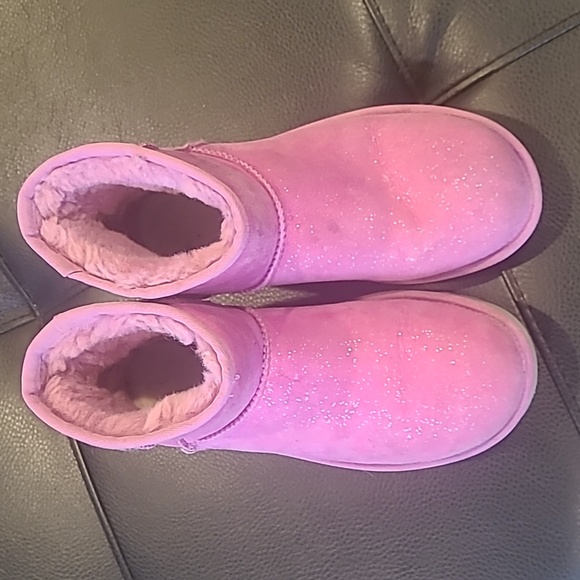 Sparkly pink Ugg boots size 8 - Picture 1 of 4